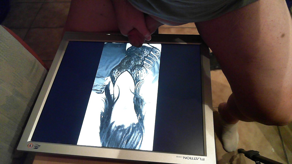 XXX Tribut for dwt mia images