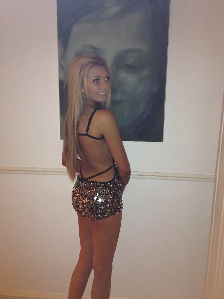 XXX Irish chav has legs that just keep going