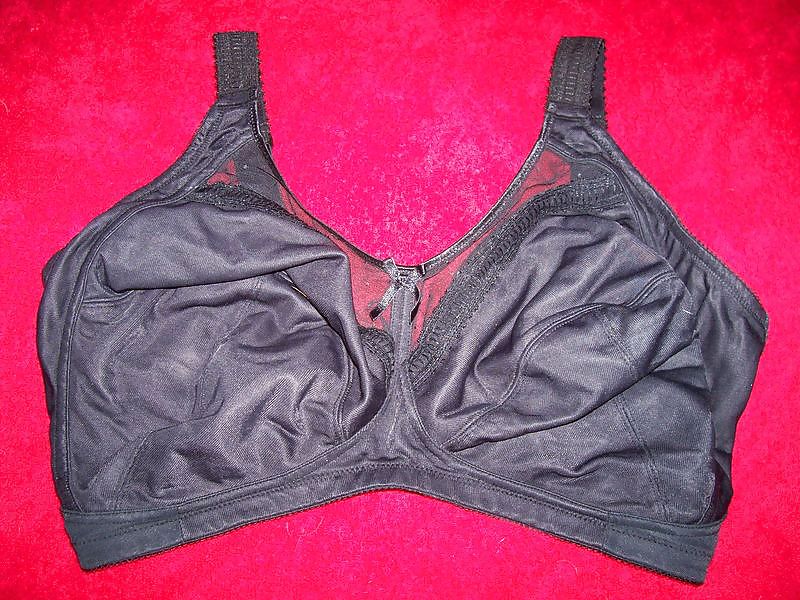 XXX Mature bra