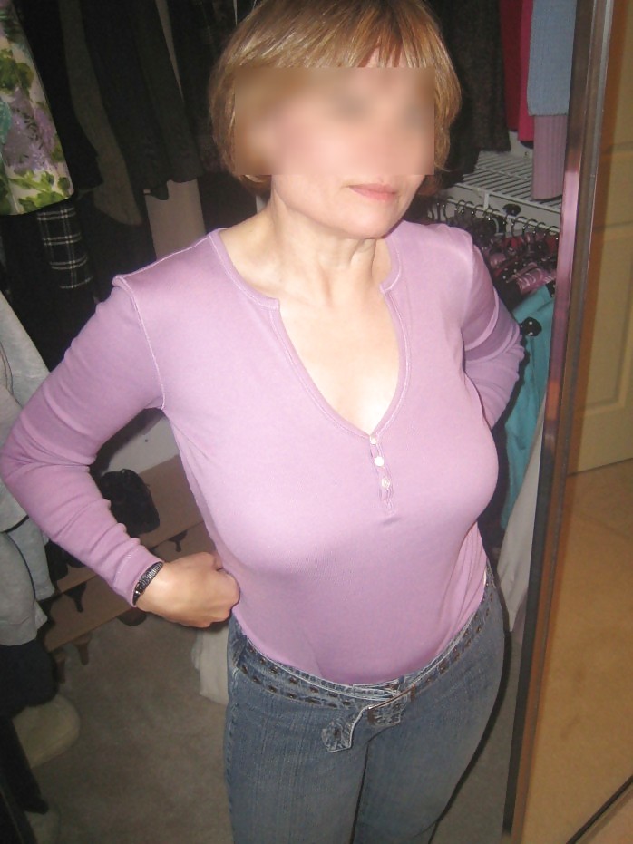 XXX MarieRocks 50+ Non Nude Fully Clothed MILF