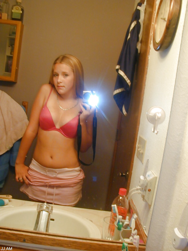 XXX Paradise teens selfshots 14