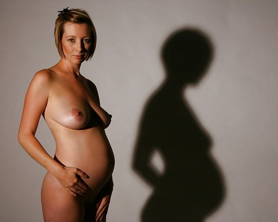 Pregnant celebrity nude