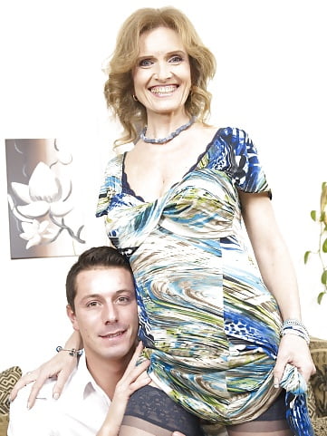 XXX Webtastic Special: Saggy - Awesome Granny