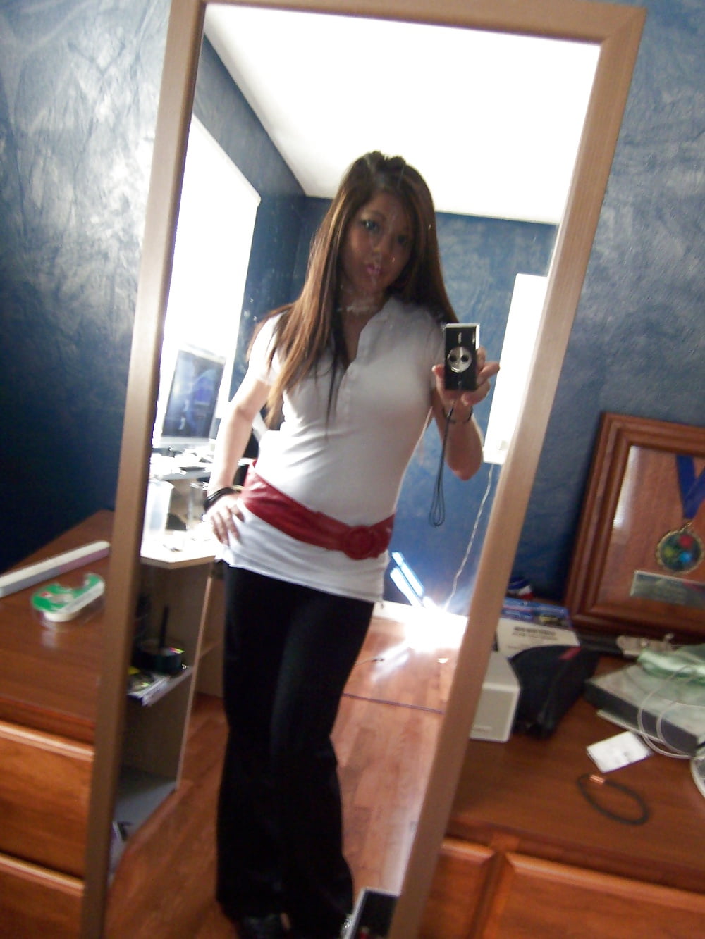 XXX Teen Slut Sara