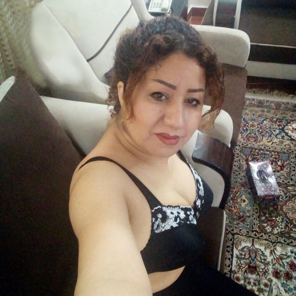 irani wife naked photo