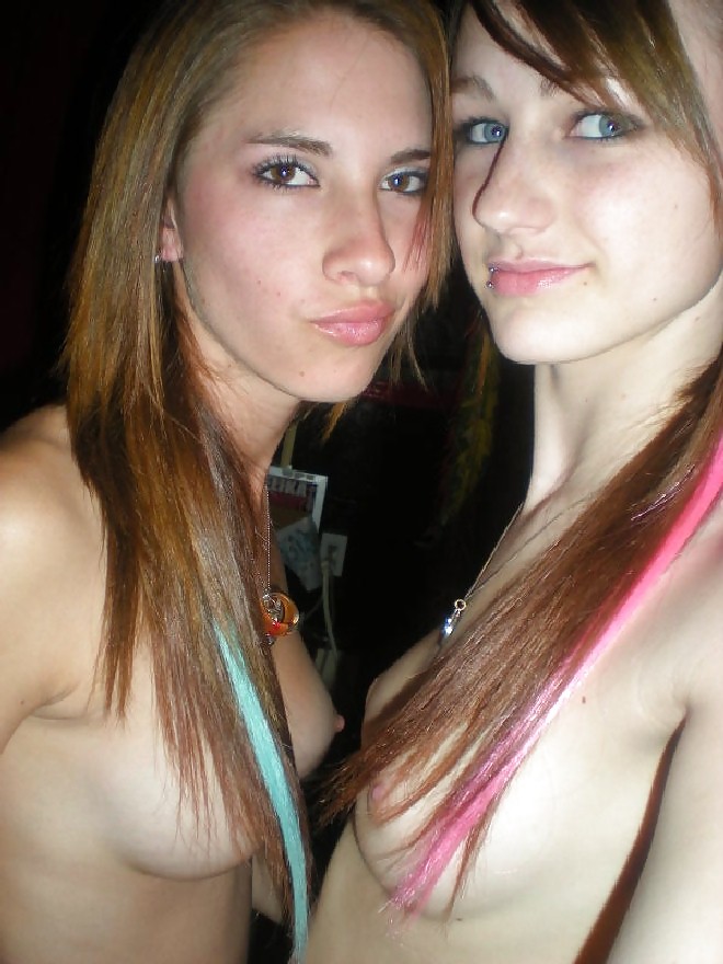 XXX 2 HOT TEEN BITCHES (Sisters?)