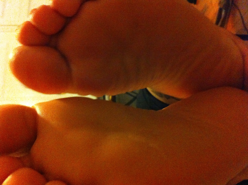 XXX FAT SEXY FEET AND TOES MEATY SOLES