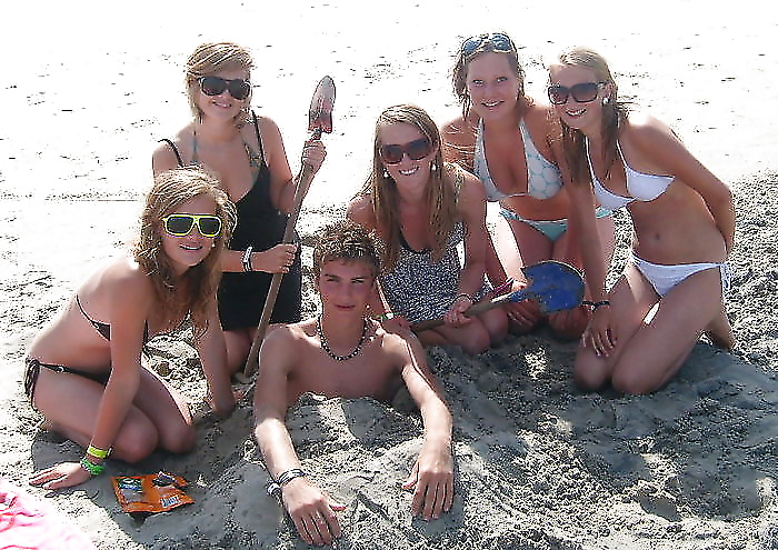 XXX Bikini girls 2