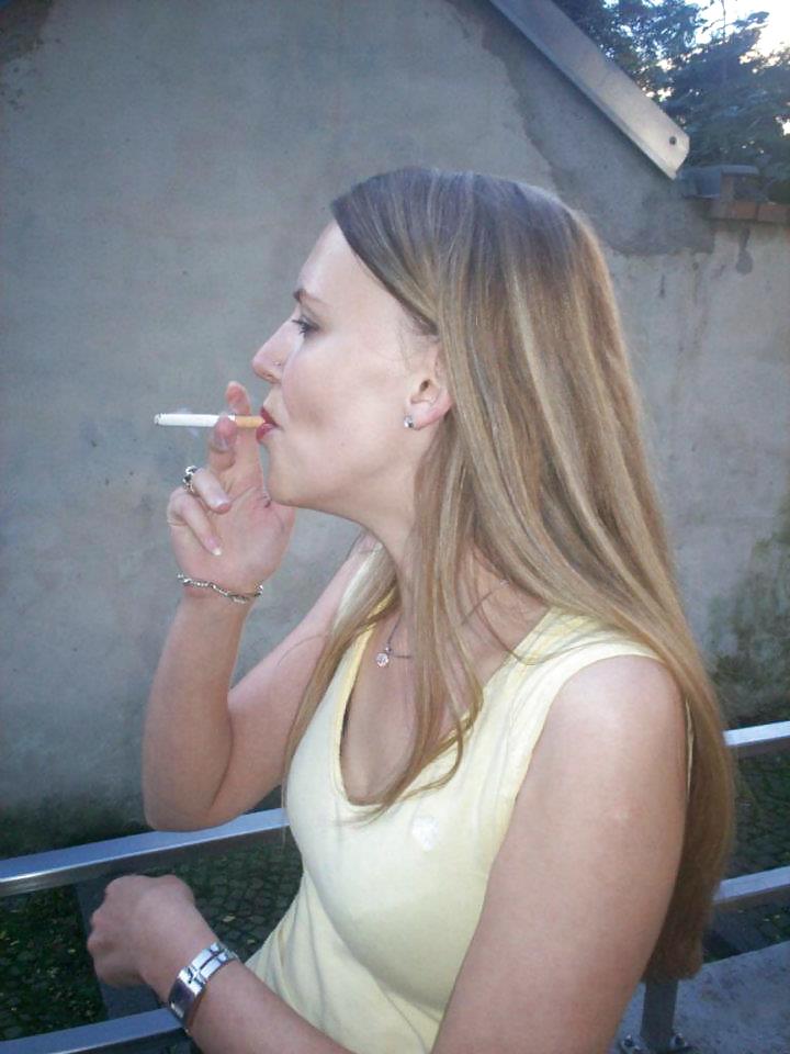 XXX smoking ladies