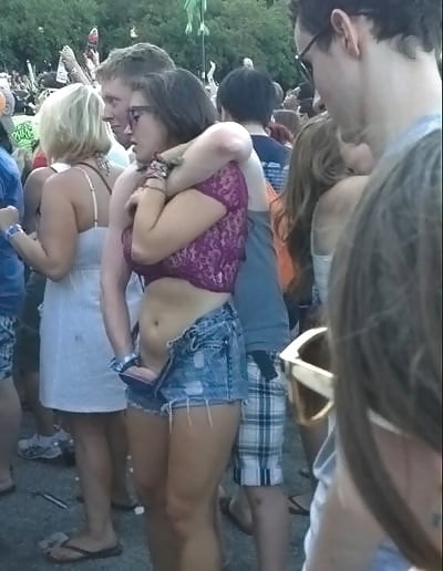 XXX concert sex and nudity