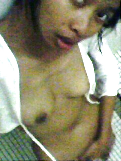 XXX Tudung Student UITM Bogel Dlm Tandas