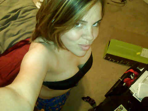 XXX Bi Teens From SmutDates.com