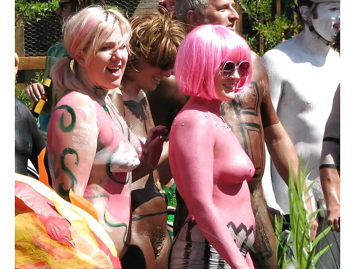XXX Nude Painted Ladies in Public Fetish Gallery 25