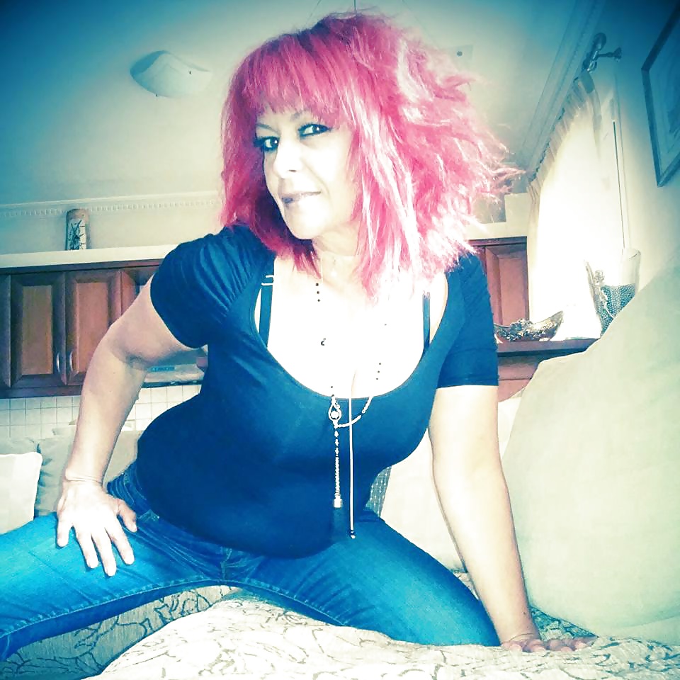 XXX Greek FB slut Mairi Got