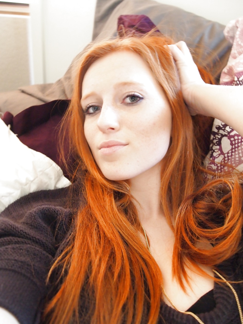 XXX AMATEUR HOME PHOTO REDHEAD TEEN