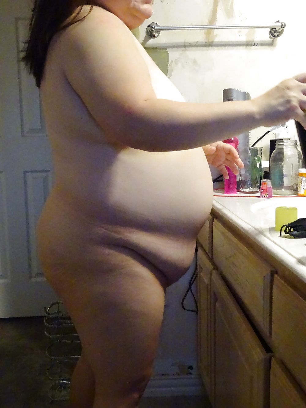 XXX new looks of wifes bigger body. Notice the gain?