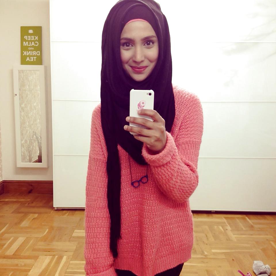 XXX Cute sexy hijabi girl - Cum tributes