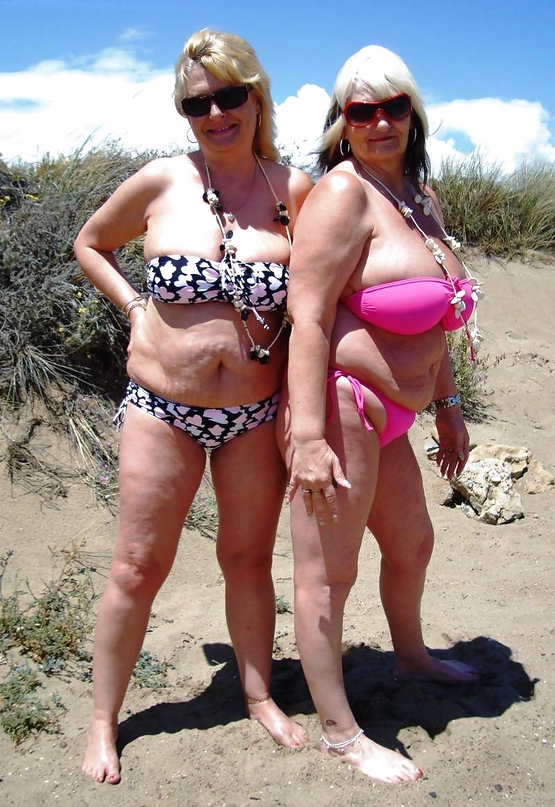 XXX granny bbw beach 3