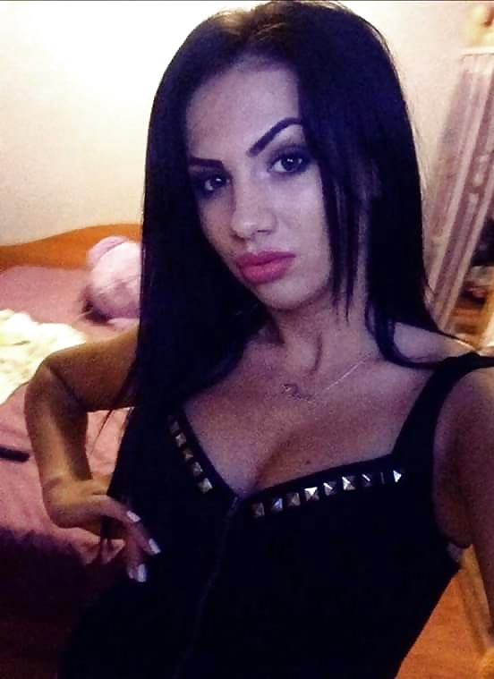 XXX Romanian Escort Slut