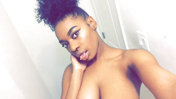 XXX Big Tits Ebony Twitter Babe KTG