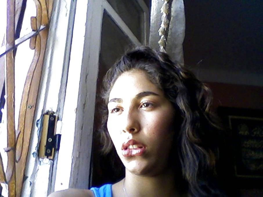 XXX arab moroccan: mouna