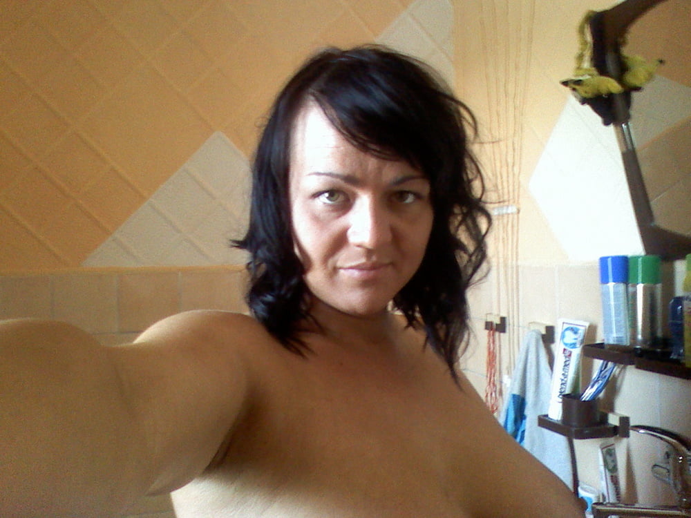 Polish girl with nice tits - 19 Photos 