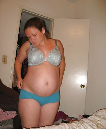 XXX Random chicks, some nude...some not.