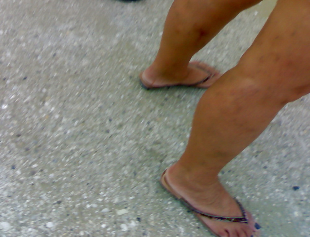 XXX candid feet #5