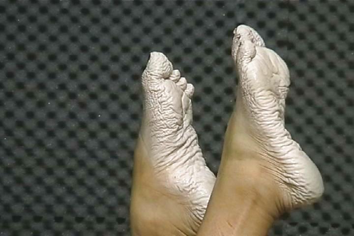 XXX Bianca's wet wrinkled feet
