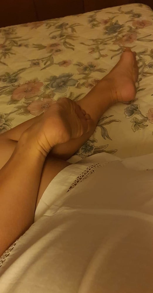 I love her feet and soles & more - 11 Photos 
