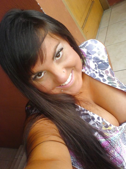 XXX Facebook Girlfriends