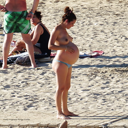 Beach Pregnant Xxx - Pregnant girls on the nude beach - 20 Pics | xHamster