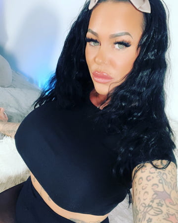 hotmilfbitch free photos         