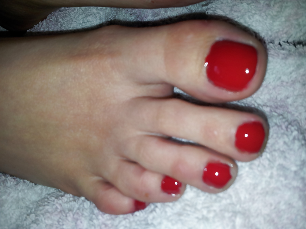 XXX Wifes sexy polish red toe nails feet 2