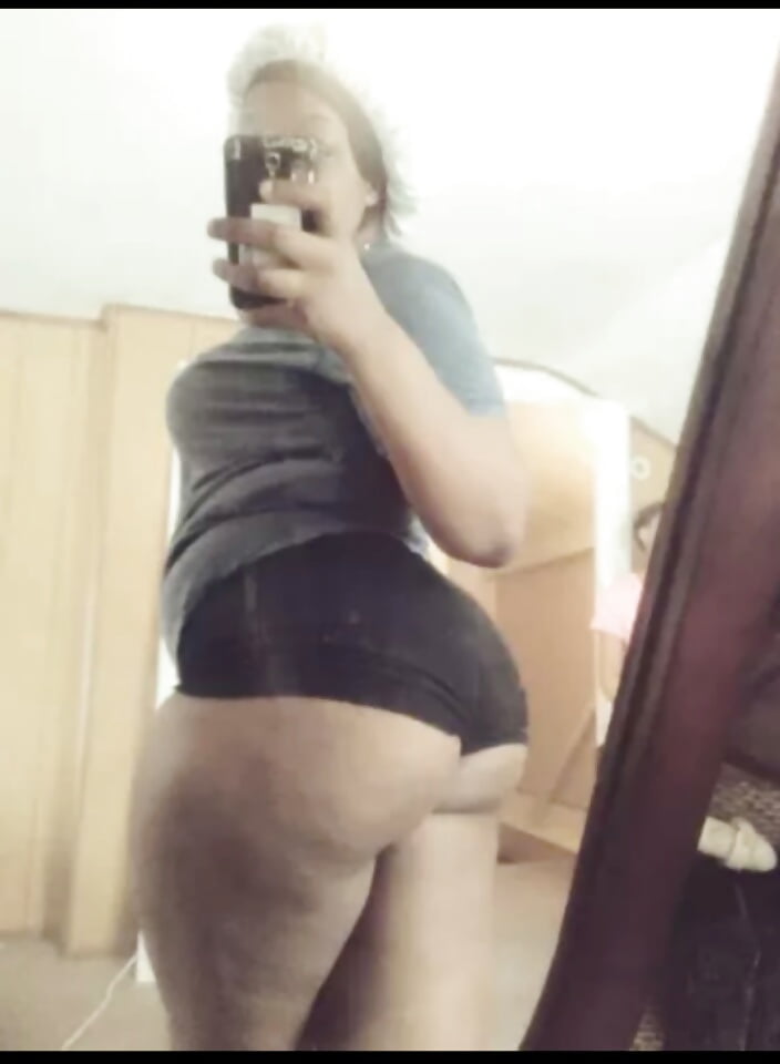 XXX Thick amateur ebony