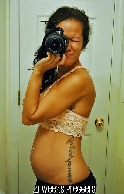 XXX Pregnant selfies 01 - FG9