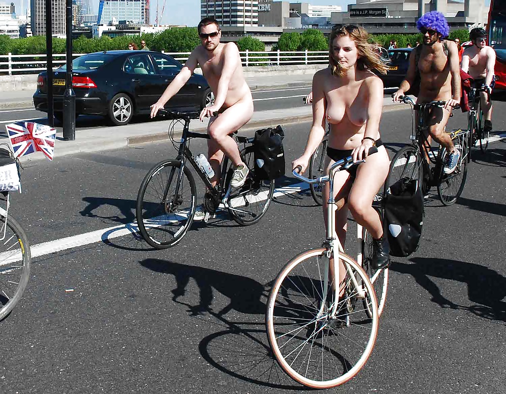 XXX Naked bike ride cycling showing titis & pussies some cocks 2