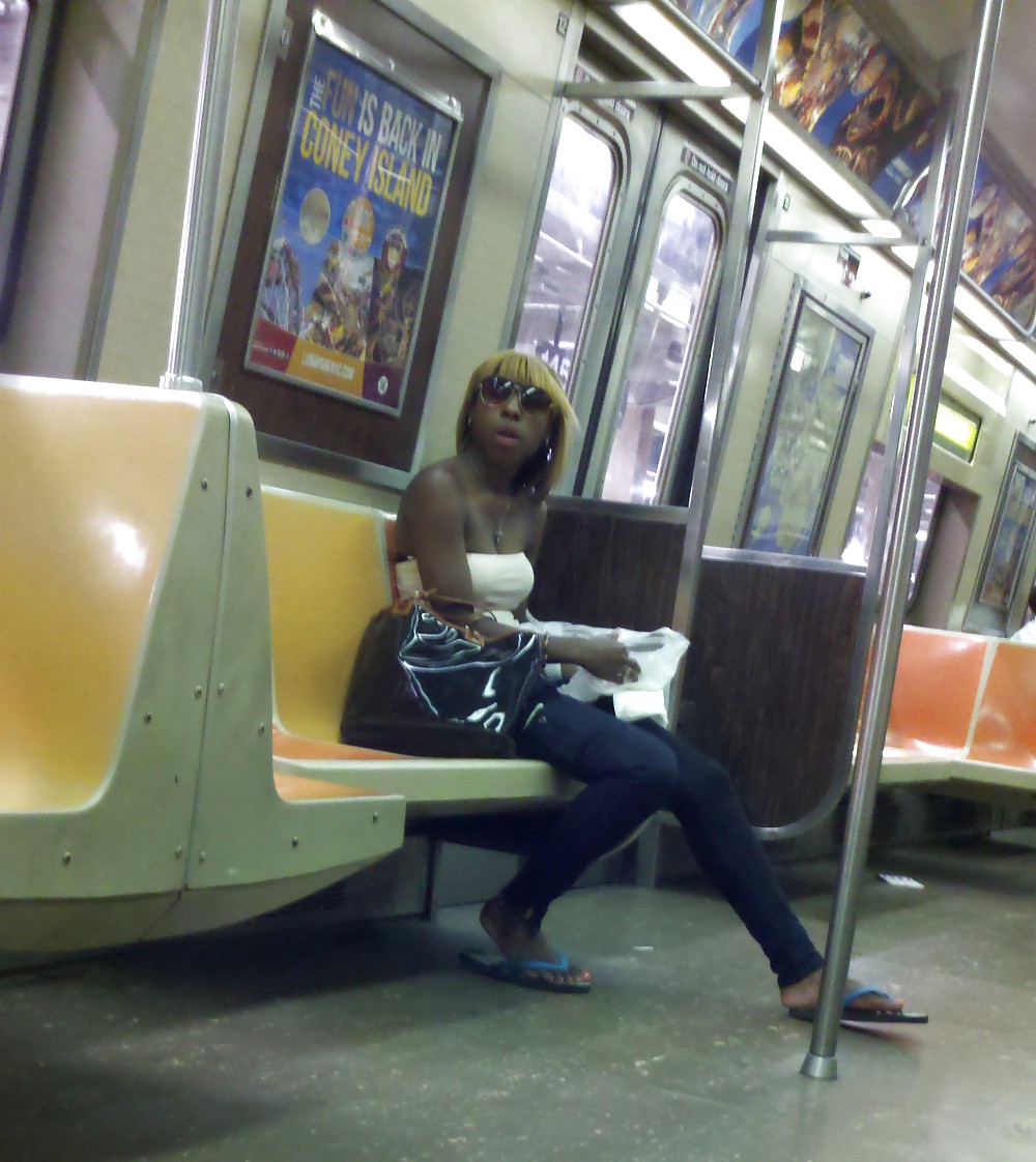 XXX New York Subway Girls 12 - Black Lady Gaga