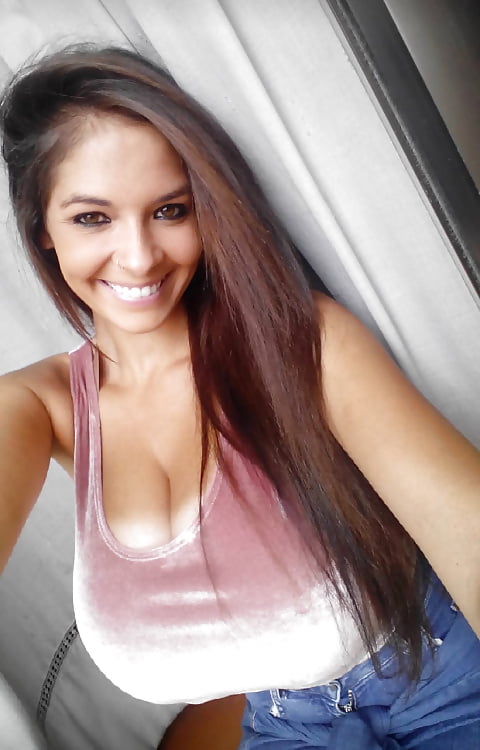 XXX Webtastic Special: Huge MilF