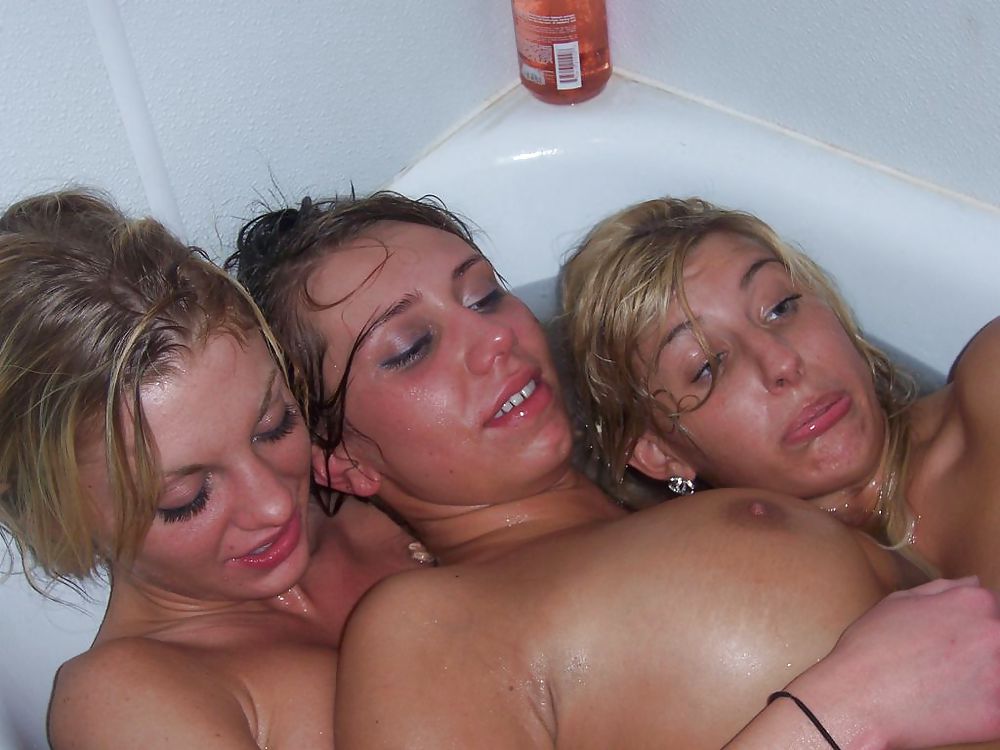 XXX bathtub bitches