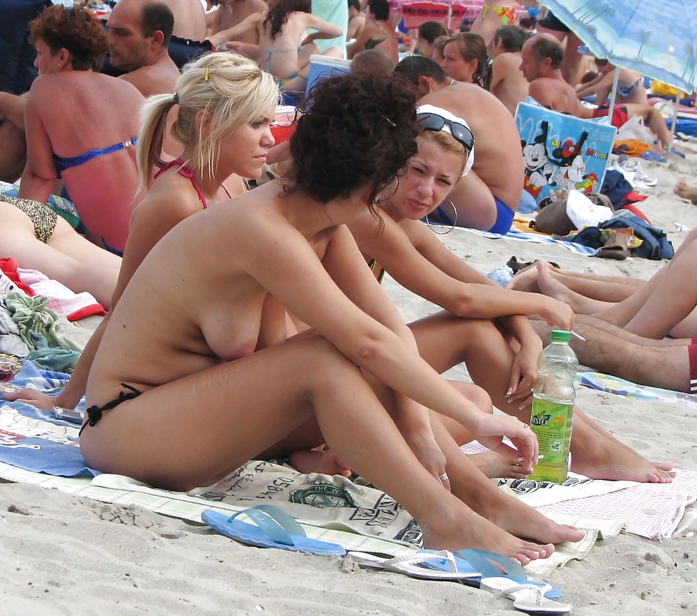 XXX Beach Nude Teen