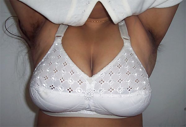 XXX WIFE IN WHITE AND BLACK BRA