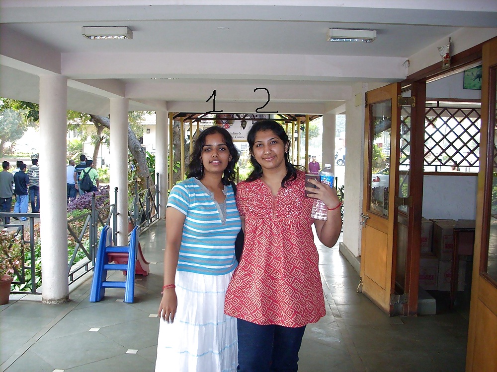 XXX Select girl for tonight, comment