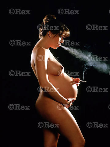 XXX Pregnant  Smoking 1