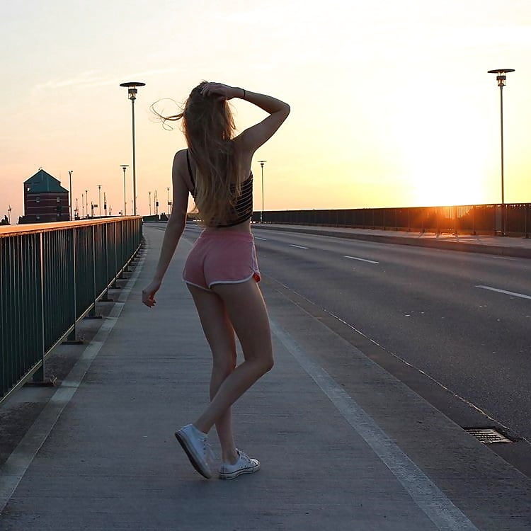 XXX Teen 8