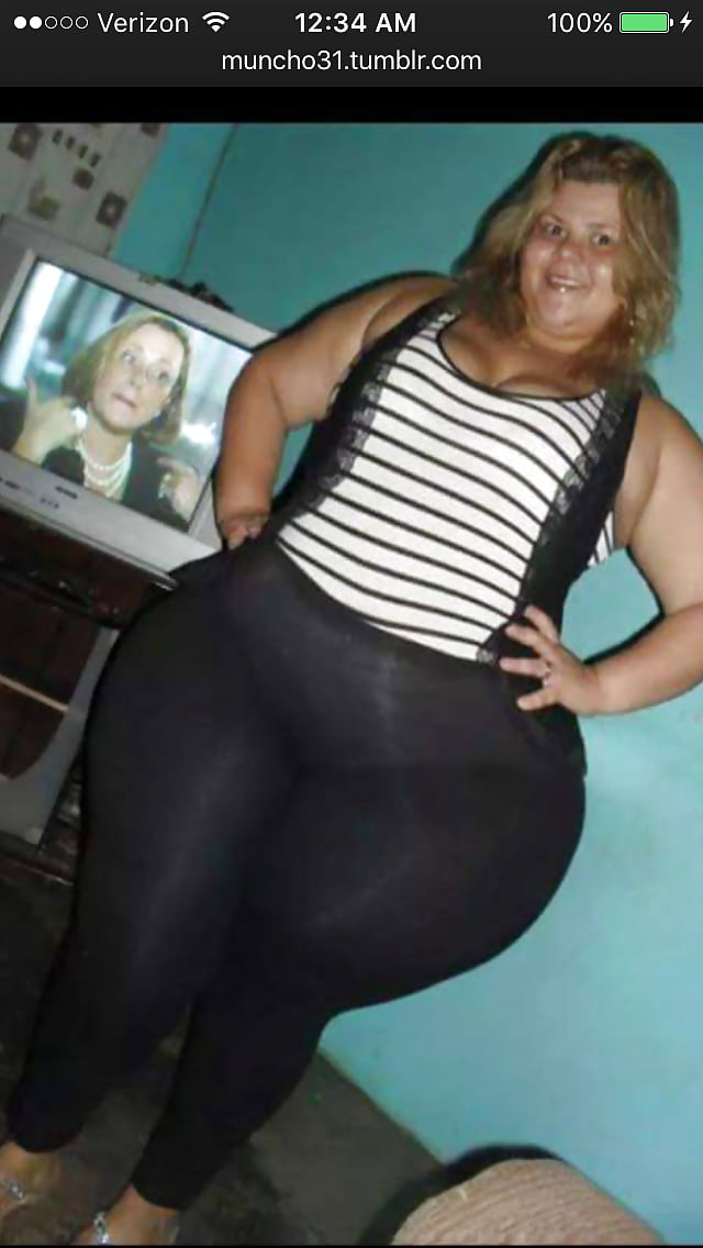 XXX GILF I WOULD FUCK IN THE ASS!!