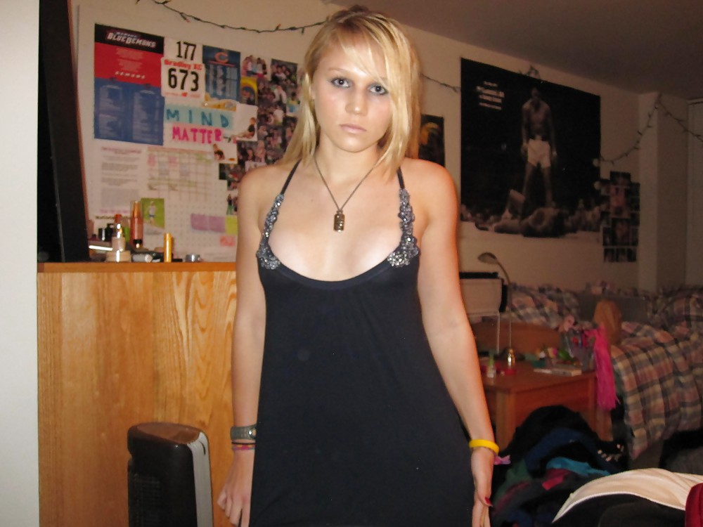 XXX Hot College Teen Stephanie