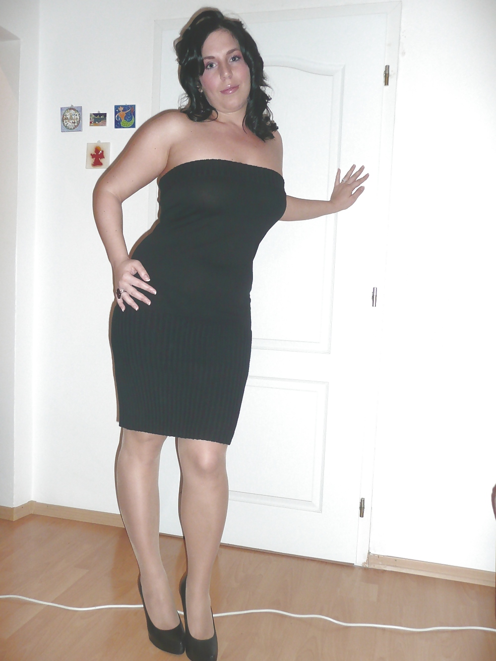 XXX Cool in the black dress