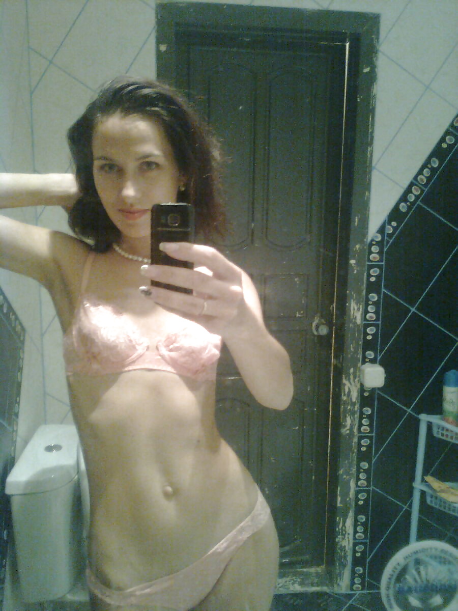 XXX siilly mom sandra selfshots