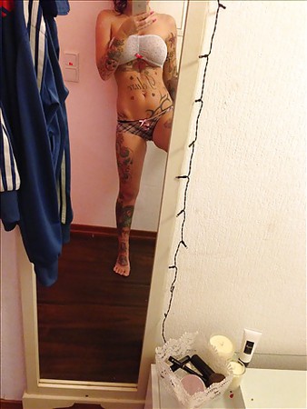 #9 Tattoo Girl